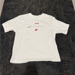 Jordan White Short-Sleeve Logo Tee with Red Accents oversized boxy fit